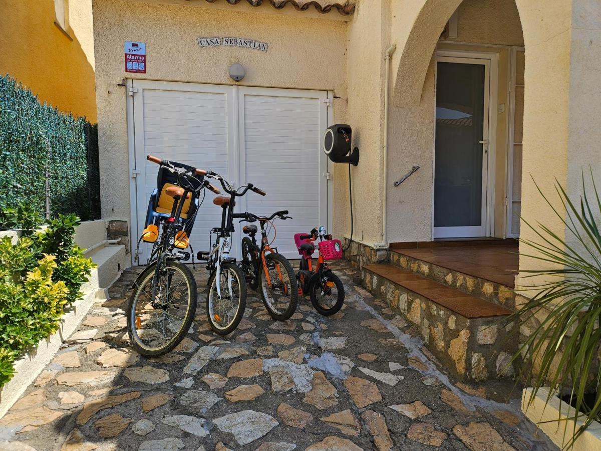 Villa Casa Sebastian L' Escala Esterno foto